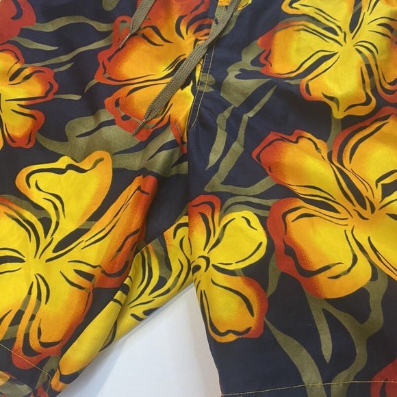 Speedo Floral Swimming Trunks Size Medium shorts - Picture 5 of 6